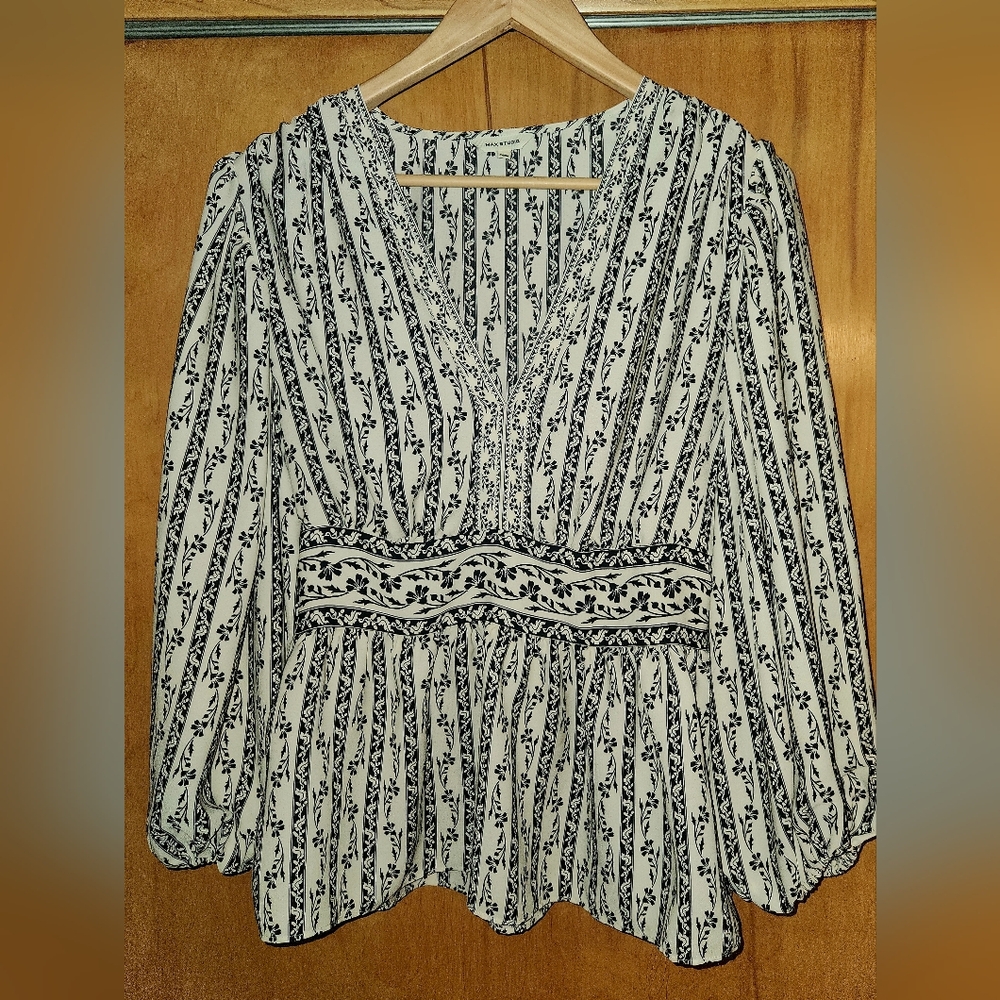 Black and White Floral Blouse Max Studio L